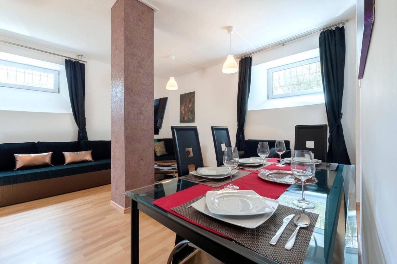 2 Studio Budapest Bagian luar foto