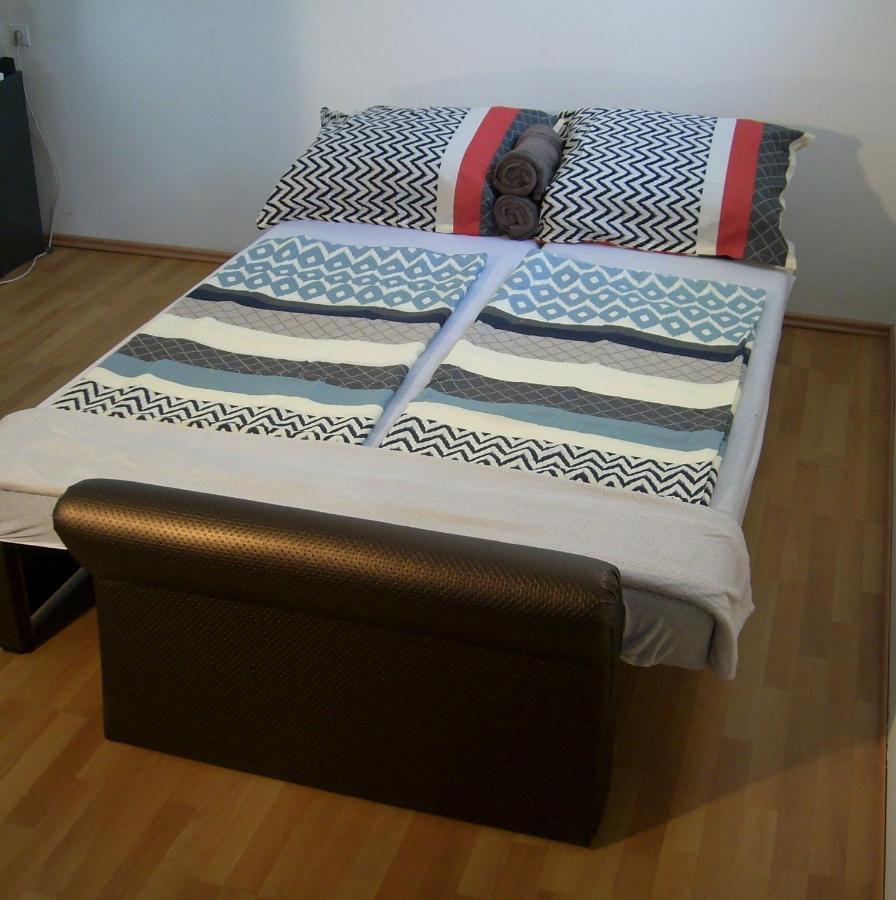 2 Studio Budapest Bagian luar foto