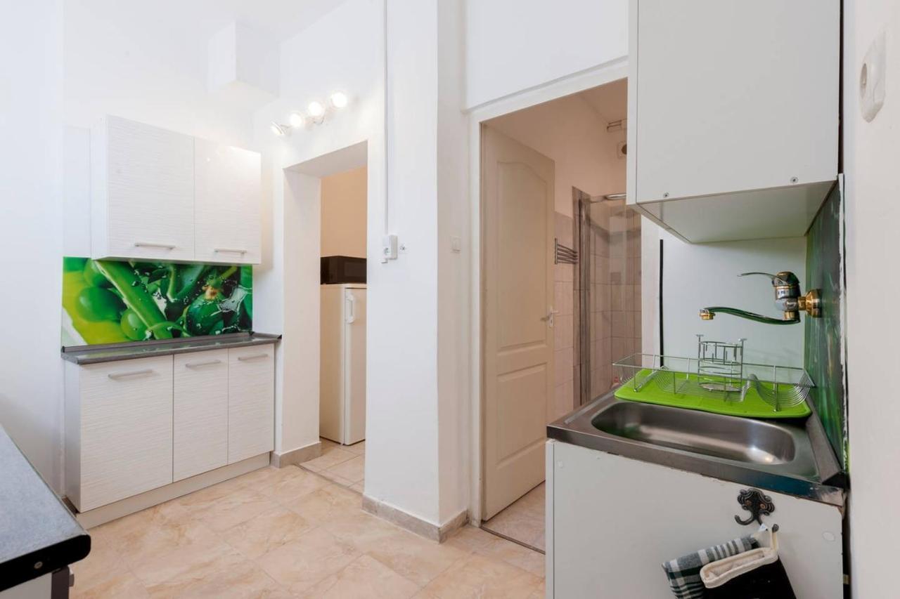 2 Studio Budapest Bagian luar foto