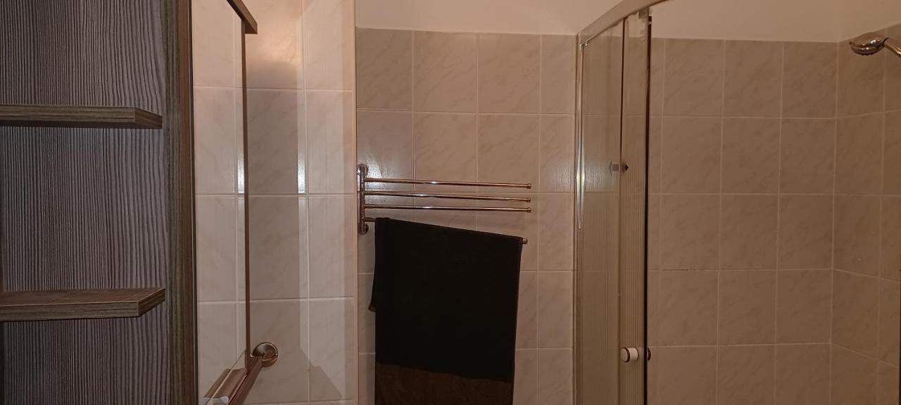 2 Studio Budapest Bagian luar foto